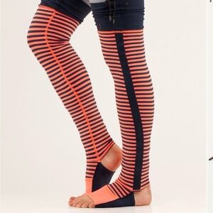 Lululemon Eternal Legwarmers II Classic Stripe Light Flare Inkwell NWOT
